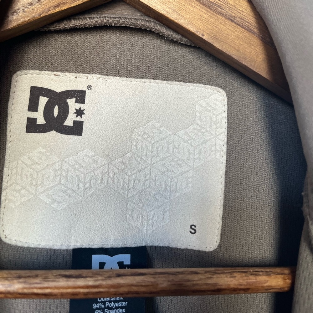 Like New DC Shoes Track Jacket | Small